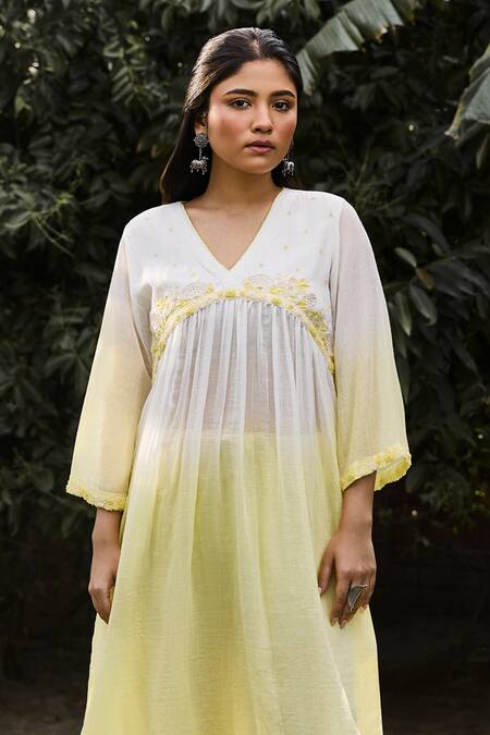 Buy Vaani Beswal Ivory Handloom Cotton, Silk Embroidery V-neck Nori Yoke Tunic And Salwar Set Online at Aza Fashions Buy_Vaani Beswal_Ivory Handloom Cotton, Silk Embroidery V-neck Nori Yoke Tunic And Salwar Set _Online_at_Aza_Fashions