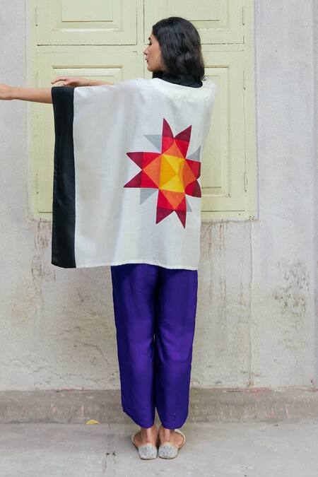 Buy Aeshaane White Silk Geometric Hand Block Printed Kaftan Online at Aza Fashions Buy_Aeshaane_White Silk Geometric Hand Block Printed Kaftan _Online_at_Aza_Fashions