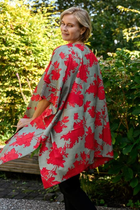 Shop Aeshaane Green Silk Red Abstract Leaf Hand Block Printed Kaftan at Aza Fashions Shop_Aeshaane_Green Silk Red Abstract Leaf Hand Block Printed Kaftan _at_Aza_Fashions