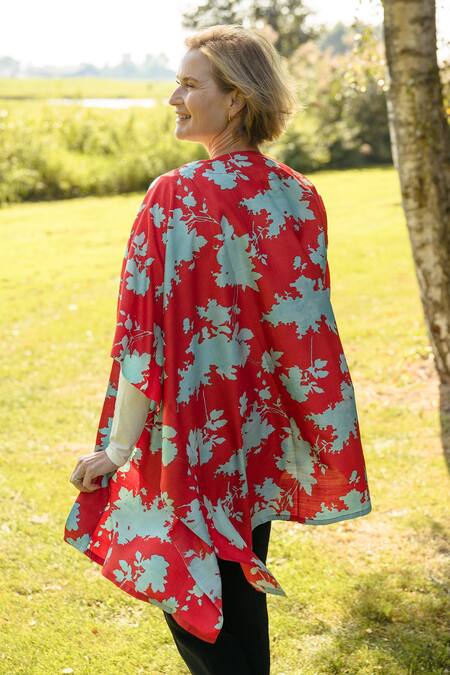 Shop Aeshaane Red Silk Open Neck Abstract Leaf Kaftan Robe at Aza Fashions Shop_Aeshaane_Red Silk Open Neck Abstract Leaf Kaftan Robe _at_Aza_Fashions
