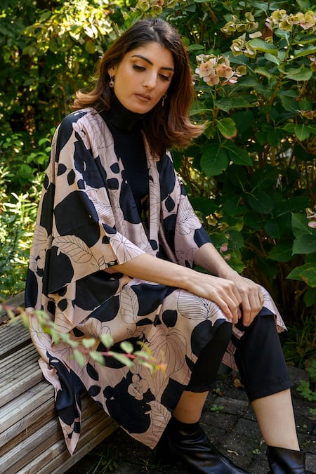 Buy Aeshaane Beige Silk Open Neck Abstract Leaf Hand Block Printed Kaftan Online at Aza Fashions Buy_Aeshaane_Beige Silk Open Neck Abstract Leaf Hand Block Printed Kaftan _Online_at_Aza_Fashions