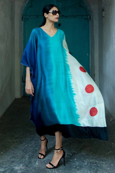 Aeshaane_Multi Color Silk V-neck Gradient Shaded Kaftan _Online_at_Aza_Fashions