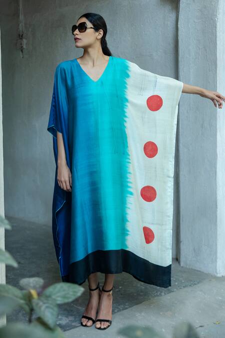 Aeshaane_Multi Color Silk V-neck Gradient Shaded Kaftan _at_Aza_Fashions
