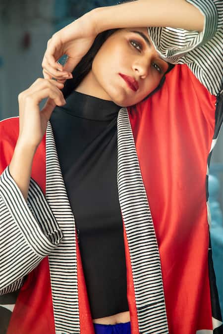 Buy_Aeshaane_Black Silk Embroidery Open Neck Colour Block Printed Duster Jacket 