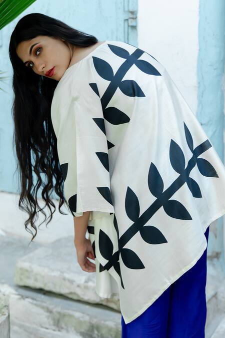Shop Aeshaane White Silk V-neck Placed Foliage Print Short Kaftan Online at Aza Fashions Shop_Aeshaane_White Silk V-neck Placed Foliage Print Short Kaftan _Online_at_Aza_Fashions