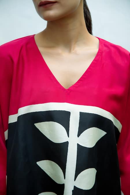 Buy_Aeshaane_Pink Silk V-neck Printed Colour Block Short Kaftan _Online_at_Aza_Fashions