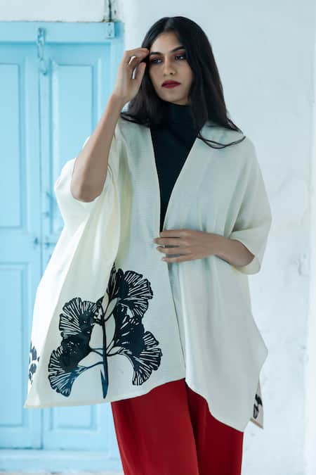 Aeshaane_White Silk Ginkgo Leaf Printed Kaftan Robe _Online_at_Aza_Fashions