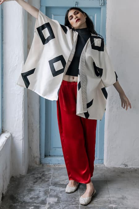 Aeshaane Geometric Print Kaftan Robe 