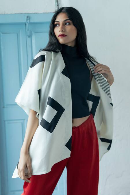 Aeshaane_White Silk Geometric Print Kaftan Robe _Online_at_Aza_Fashions