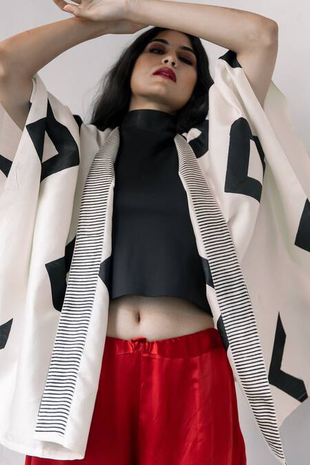 Shop_Aeshaane_White Silk Geometric Print Kaftan Robe _Online_at_Aza_Fashions