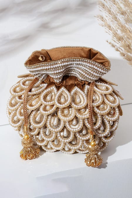 Buy House Of Webhin Brown Pearls, Beads Gather Embellished Potli With Detachable Handle Buy_House Of Webhin_Brown Pearls, Beads Gather Embellished Potli With Detachable Handle