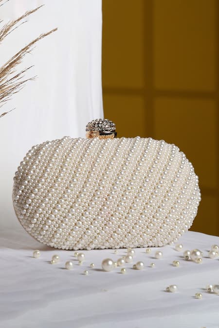 House of Webhin Pearl Opulence Oval Embellished Clutch With Detachable Sling Chain 