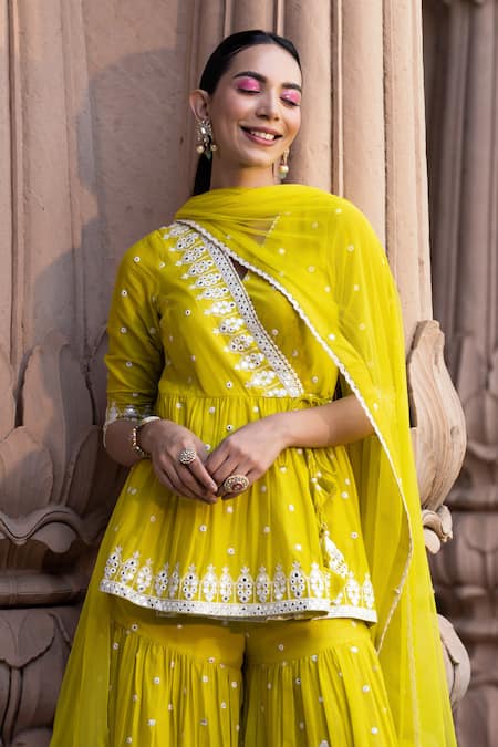 Preevin_Green Cotton, Tulle Mirrors, Embroidery Thread And Prism Mahal Kurta Sharara Set _Online_at_Aza_Fashions