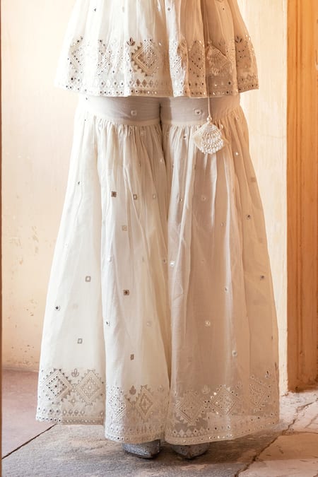 Preevin_Off White Cotton, Tulle Embroidery, Mirrors Thread And Mahal Kurta Sharara Set _Online_at_Aza_Fashions