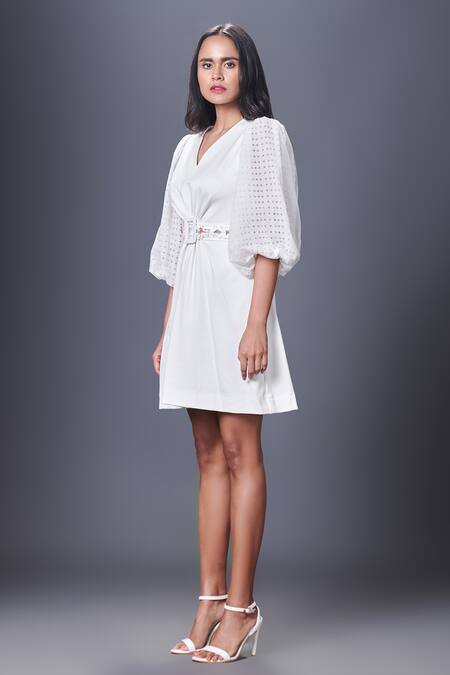 Buy_Deepika Arora_White Polyester Embroidery V-neck Floral Cutwork Shift Dress With Belt_Online_at_Aza_Fashions
