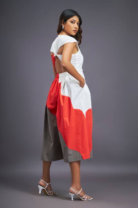 Shop Deepika Arora White Cotton V-neck Colorblocked Wave Jumpsuit at Aza Fashions Shop_Deepika Arora_White Cotton V-neck Colorblocked Wave Jumpsuit_at_Aza_Fashions