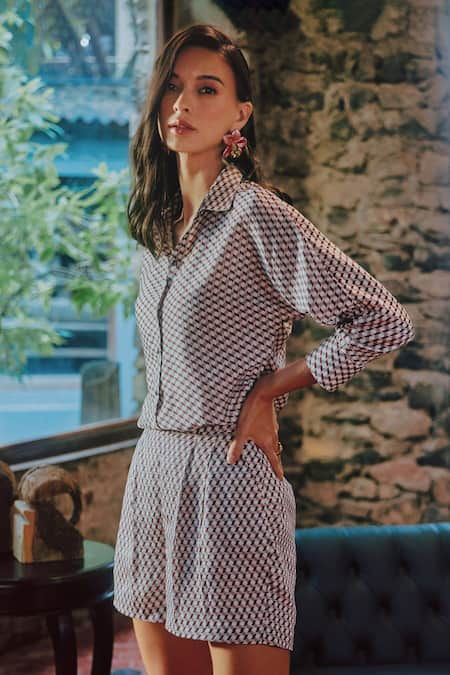 tara and i Button Down Geometric Print Shirt 