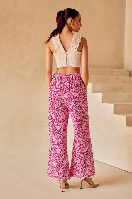 Twenty Nine_White Georgette Mirrors V-neck Rabari Work Bandeau _at_Aza_Fashions