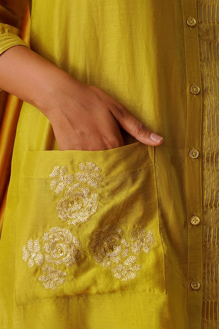 Buy_OMI_Green Chanderi Sequins, Embroidery Collared Placement Shirt Pant Set _Online_at_Aza_Fashions