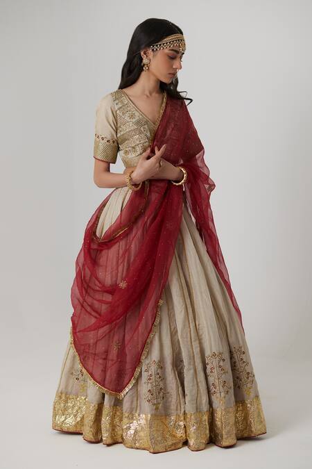 Buy Rhua Gold Silk, Organza Zari, Embroidery, Kashvi Fleur Aari Zardozi Lehenga Set Online at Aza Fashions Buy_Rhua_Gold Silk, Organza Zari, Embroidery, Kashvi Fleur Aari Zardozi Lehenga Set _Online_at_Aza_Fashions