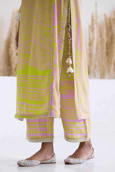 Shop_Inej_Yellow Cotton, Silk Sequins, Metallic Thread V-neck Printed Kurta And Palazzo Set _Online_at_Aza_Fashions