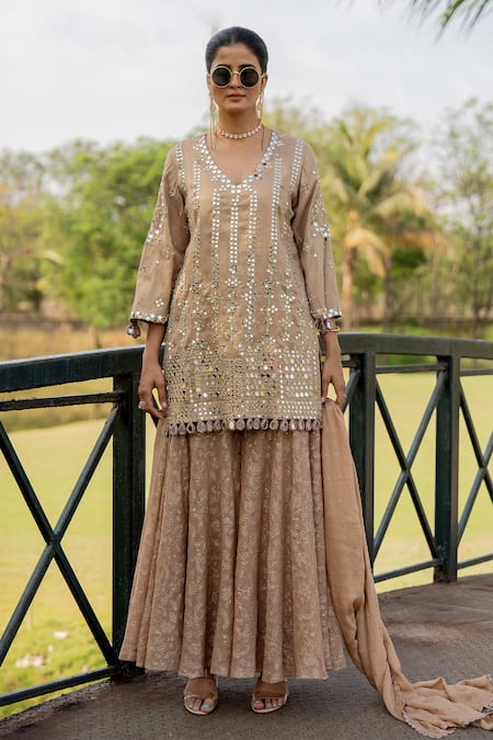 Buy_Nikita Vishakha_Rose Gold Tissue, Jacquard Mirrors, Embroidery V-neck Kurta Gharara Set _Online_at_Aza_Fashions