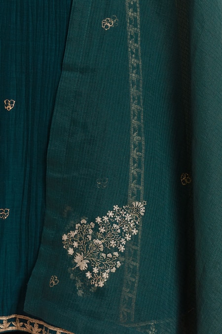 Buy Priya Chaudhary Green Chanderi Embroidery V-neck Floral Print Kurta Set Buy_Priya Chaudhary_Green Chanderi Embroidery V-neck Floral Print Kurta Set