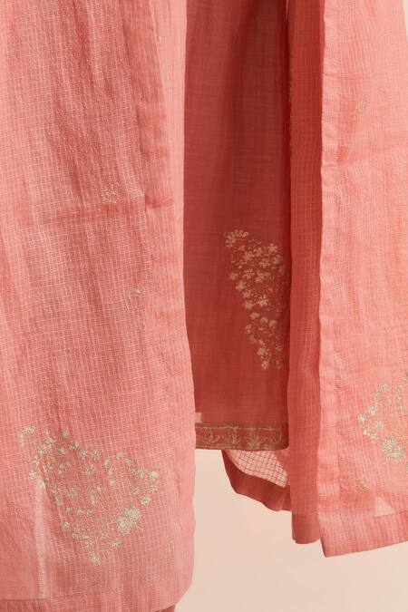 Buy Priya Chaudhary Peach Chanderi V-neck Floral Block Print Kurta Pant Set Buy_Priya Chaudhary_Peach Chanderi V-neck Floral Block Print Kurta Pant Set