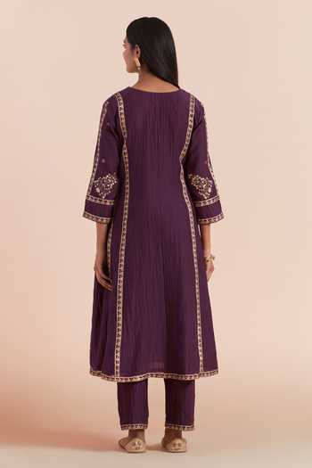 Shop Priya Chaudhary Purple Chanderi Embroidery V-neck Printed Kurta And Pant Set at Aza Fashions Shop_Priya Chaudhary_Purple Chanderi Embroidery V-neck Printed Kurta And Pant Set _at_Aza_Fashions