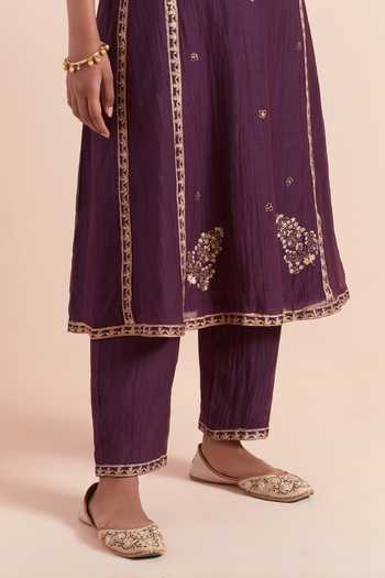 Shop Priya Chaudhary Purple Chanderi Embroidery V-neck Printed Kurta And Pant Set Online at Aza Fashions Shop_Priya Chaudhary_Purple Chanderi Embroidery V-neck Printed Kurta And Pant Set _Online_at_Aza_Fashions
