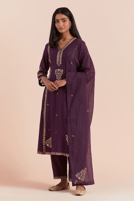 Priya Chaudhary Purple Soft Chanderi Block Printed Floral V Kurta Pant Set 