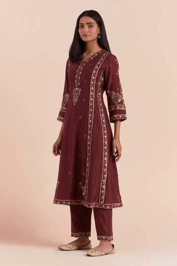 Shop_Priya Chaudhary_Red Chanderi, Cotton Embroidery V-neck Flower Print Kurta Pant Set _Online_at_Aza_Fashions