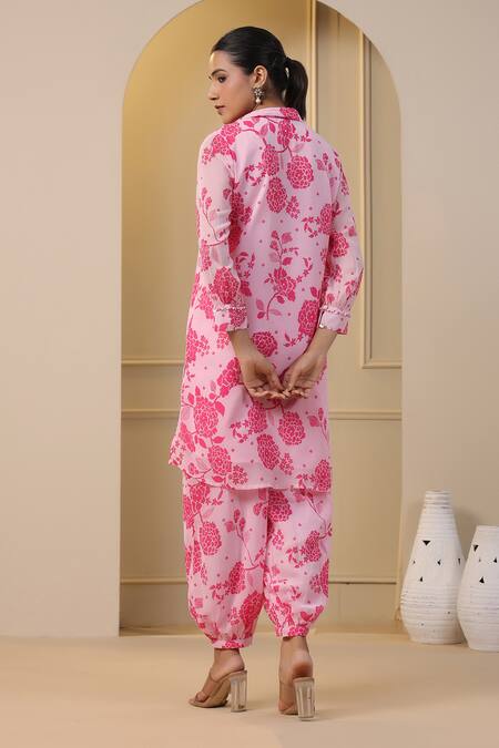 Shop_Bairaas_Pink Georgette Pearls, Beads Collared Peony Bloom Print Kurta With Salwar Pant_at_Aza_Fashions