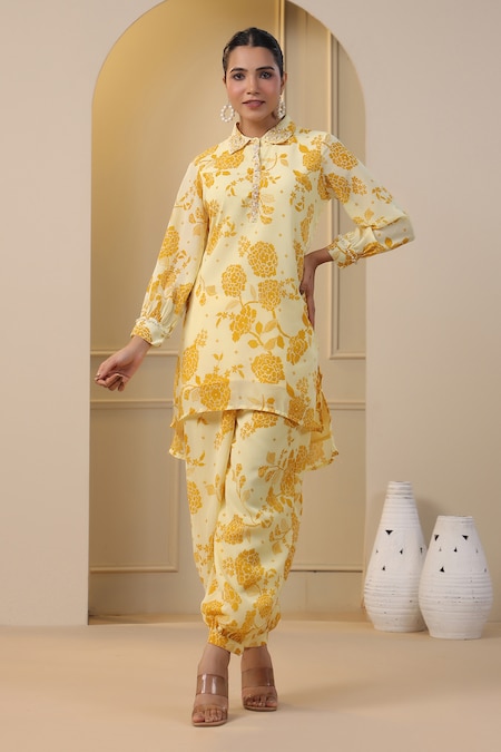 BAIRAAS Cream Georgette Print Iris Bloom Collar Neck Buttercup Kurta With Salwar Pant