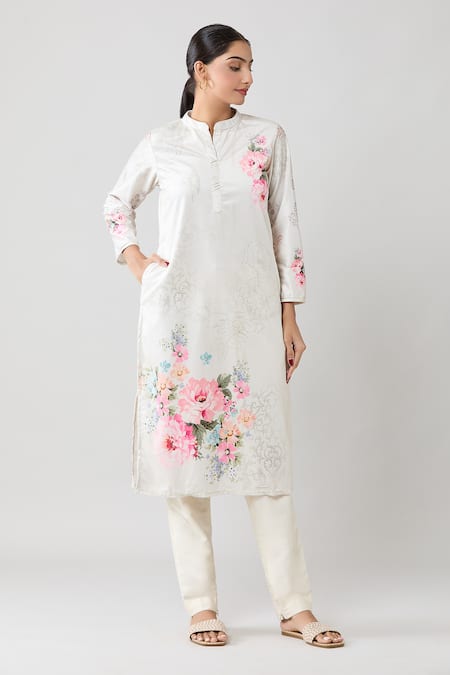 Samyukta Singhania Rose Print Gotta Patti Straight Kurta 