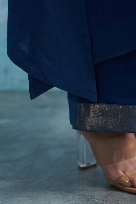 Charkhee Blue Linen, Cotton Satin, Organza V-neck Stripe Woven Kurta Set at Aza Fashions Charkhee_Blue Linen, Cotton Satin, Organza V-neck Stripe Woven Kurta Set _at_Aza_Fashions