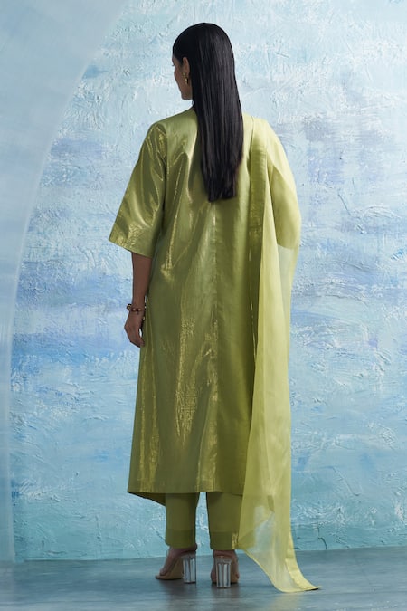 Shop Charkhee Green Linen, Cotton Satin, Organza V-neck Linear Woven Kurta Set at Aza Fashions Shop_Charkhee_Green Linen, Cotton Satin, Organza V-neck Linear Woven Kurta Set _at_Aza_Fashions