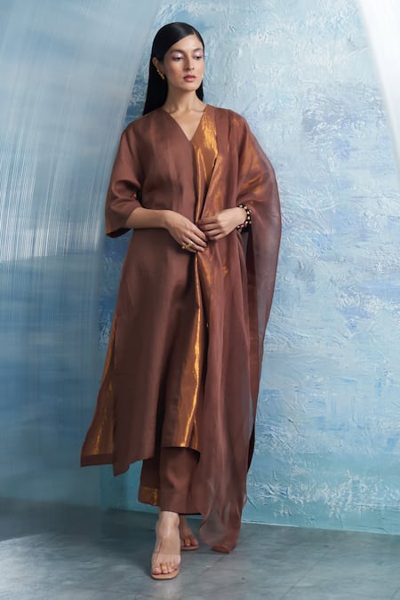 Charkhee Brown Kurta- Linen Woven V Pant Set 