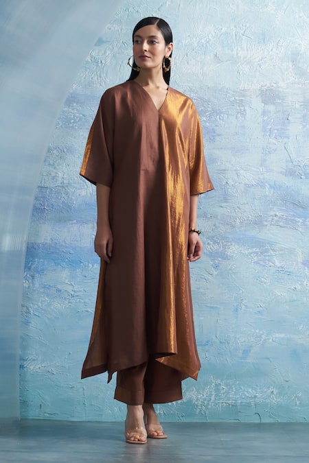 Charkhee Brown Linen, Cotton Satin, Organza V-neck Linear Woven Kurta Pant Set Online at Aza Fashions Charkhee_Brown Linen, Cotton Satin, Organza V-neck Linear Woven Kurta Pant Set _Online_at_Aza_Fashions