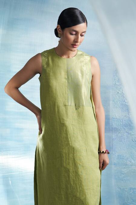 Charkhee Green Linen, Cotton Satin, Organza Round Neck Linear Placement Woven Kurta Set at Aza Fashions Charkhee_Green Linen, Cotton Satin, Organza Round Neck Linear Placement Woven Kurta Set _at_Aza_Fashions