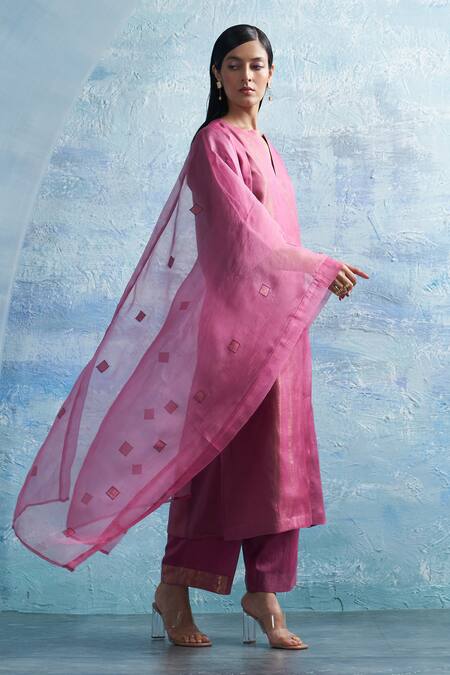 Shop_Charkhee_Pink Linen, Organza, Cotton Satin Split V-neck Woven Kurta Set With Dupatta _Online_at_Aza_Fashions