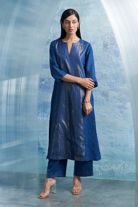 Shop_Charkhee_Blue Linen, Cotton Satin, Organza Split V-neck Kurta Set With Woven Dupatta _Online_at_Aza_Fashions