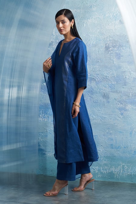 Buy_Charkhee_Blue Linen, Cotton Satin, Organza Split V-neck Kurta Set With Woven Dupatta 