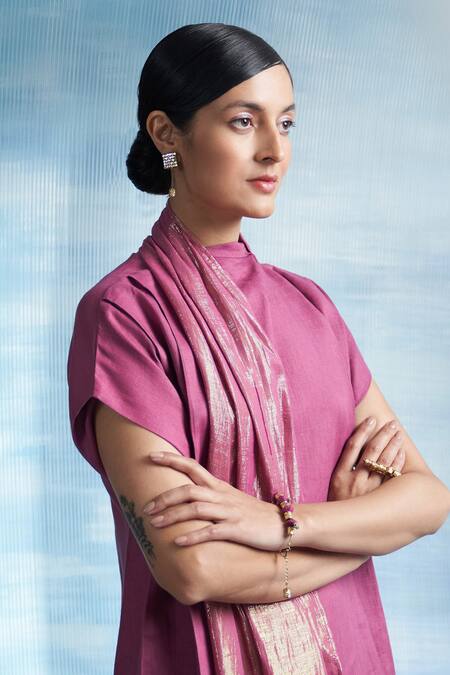 Shop Charkhee Pink Linen, Satin, Mandarin Woven Neck Scarf Kurta And Pant Set Online at Aza Fashions Shop_Charkhee_Pink Linen, Satin, Mandarin Woven Neck Scarf Kurta And Pant Set _Online_at_Aza_Fashions