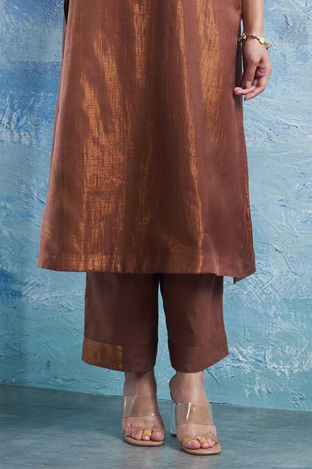 Charkhee Brown Linen, Organza, Cotton Satin Split V-neck Woven A-line Kurta Set at Aza Fashions Charkhee_Brown Linen, Organza, Cotton Satin Split V-neck Woven A-line Kurta Set _at_Aza_Fashions