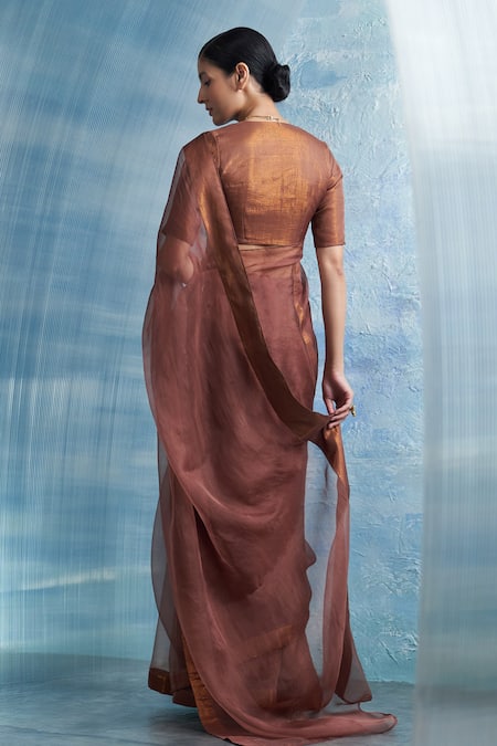 Charkhee Border Woven Saree With Blouse 