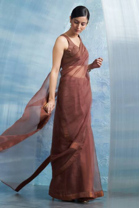 Buy Charkhee Brown Organza, Cotton Satin, Linen Sweetheart Woven Saree With Sleeveless Blouse Online at Aza Fashions Buy_Charkhee_Brown Organza, Cotton Satin, Linen Sweetheart Woven Saree With Sleeveless Blouse _Online_at_Aza_Fashions