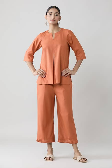 Samyukta Singhania Peach Cotton Slub Solid Notched Pleated Top And Pant Co-ord Set 