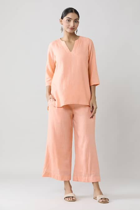 Samyukta Singhania Pintucked Solid Top & Pant Co-ord Set 