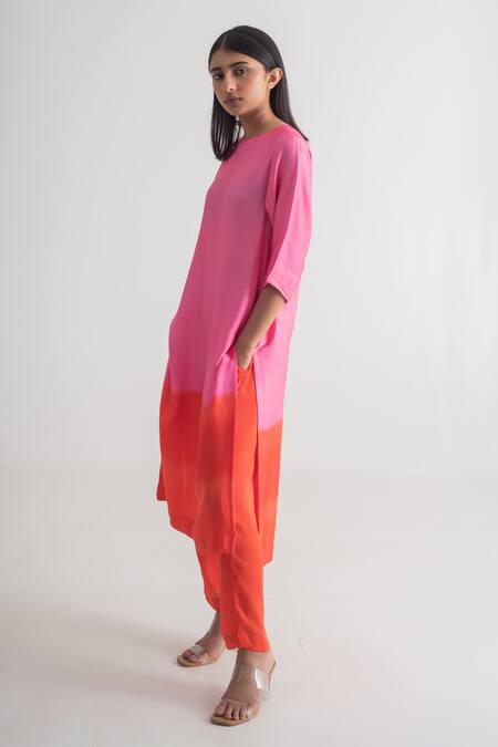 Merakus_Multi Color Modal, Silk Round Neck Ombre Pattern Kurta And Pant Set _at_Aza_Fashions